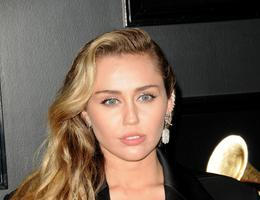 noel gallagher, miley cyrus, zena