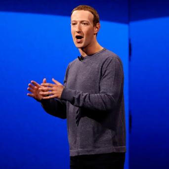 Mark Zuckerberg Facebook vývojářská konference F8