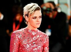 Kristen Stewart, Benátky, žena