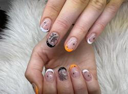 Halloween nail art