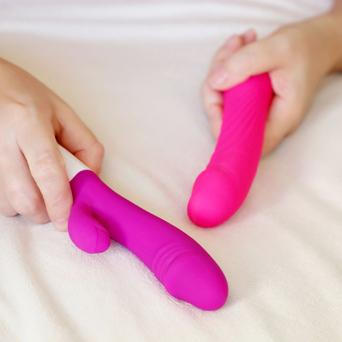 zena, dildo, vibrator, masturbace