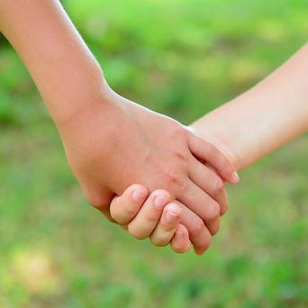 Ruce, děti, kamarádi, ilustrační foto