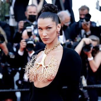 Bella Hadid žena The 74th Cannes Film Festival