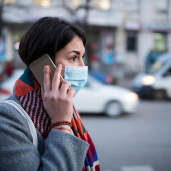 rodice karanetna, zena