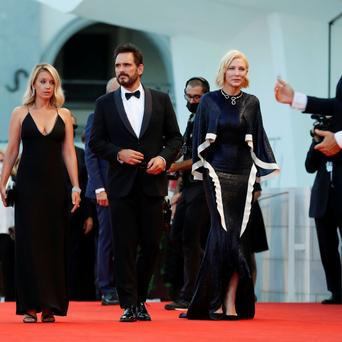 Cate Blanchett, Ludivine Saigne and Matt Dillon, modni policie, zena