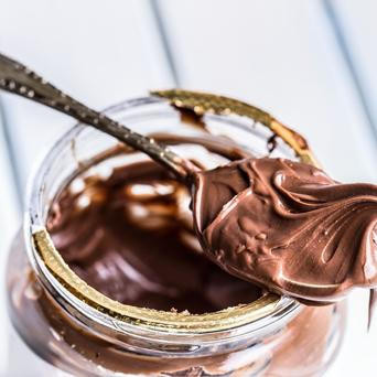 Nutella, oříškový krém, snídaně, jídlo, sladkost