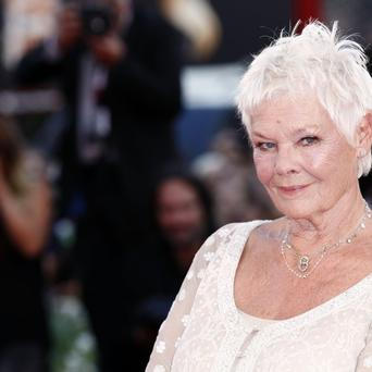 judi dench, zena