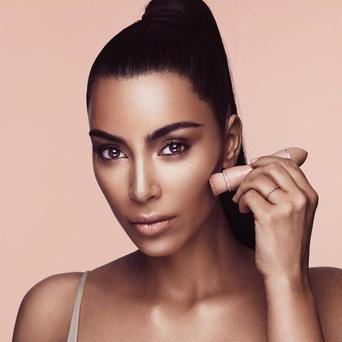 kim kardashian, žena