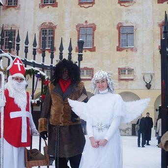 Čerti, Mikulášové a jiné prosincové úkazy