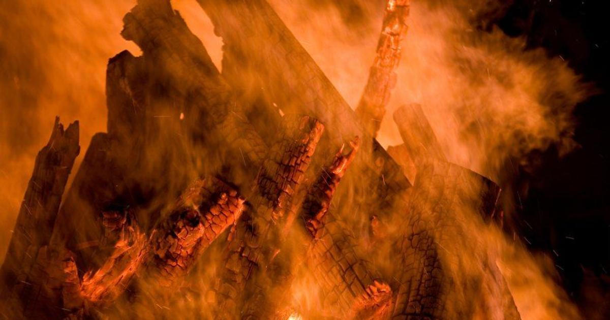 Štědrý den ohnivý. Hasiči měli na první den Vánoc nejvíc práce za pět let