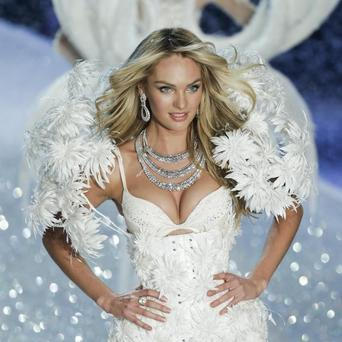 Přehlídka Victoria´s Secret v New Yorku - Candice Swanepoel