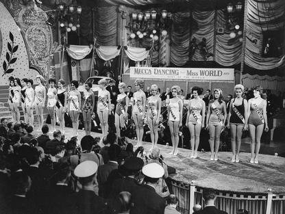 Jednorázové užití / Fotogalerie / Podívejte se na nejkrásnější ženy historie planety. Soutěž Miss World slaví 70 let