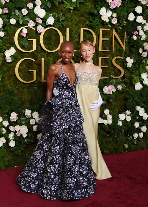 Cynthia Erivo a Ariana Grande na Zlatých globech 2025