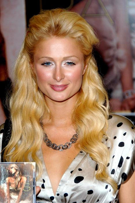 Paris Hilton v nultých letech