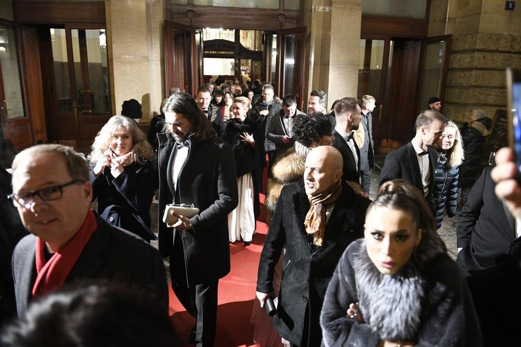 Policejní zásah v Obecním domě