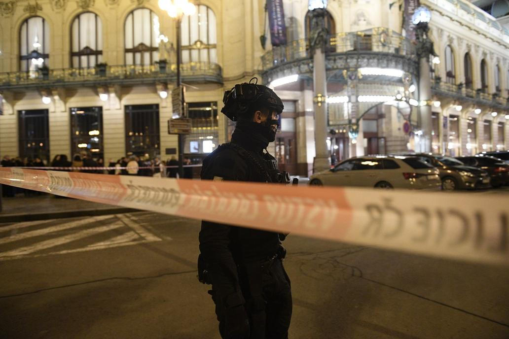 Policejní zásah v Obecním domě