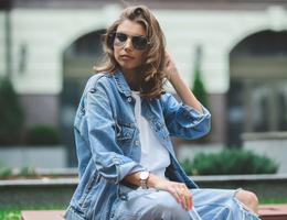 Džínová kombinace