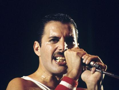 Freddie Mercury, Queen
