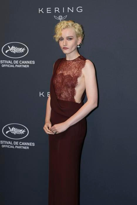 Cannes 2025: Julia Garner