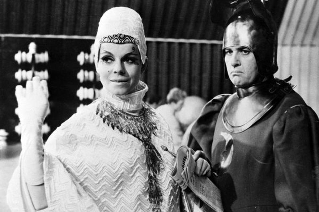 Iva Janžurová ve filmu "Zabil jsem Einsteina, pánové"