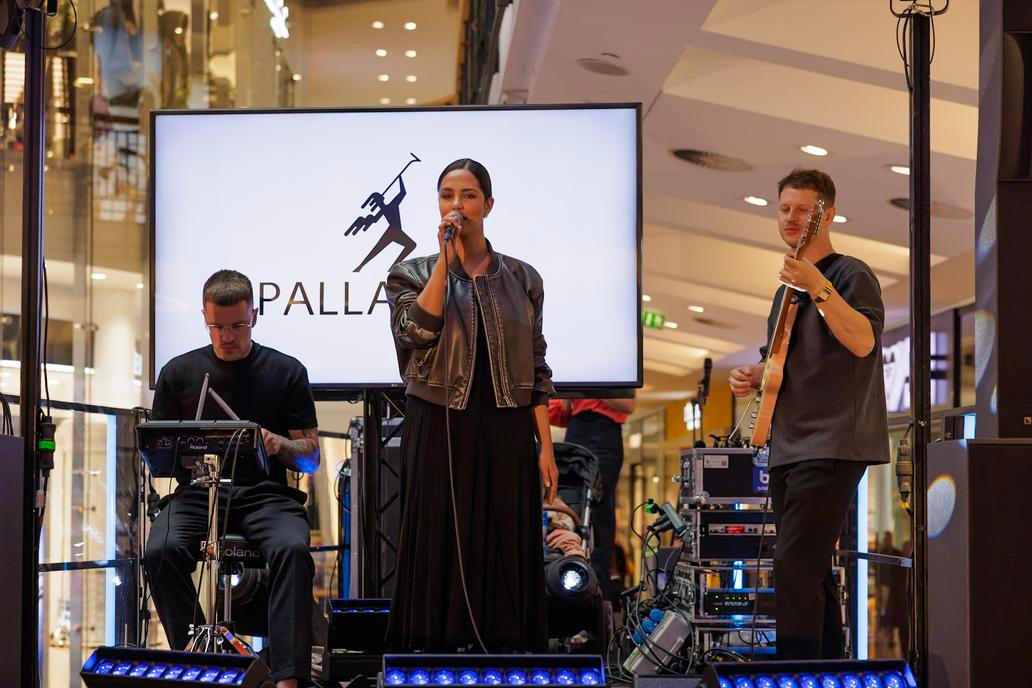 Palladium: Móda bez limitů - zpěvačka Zea