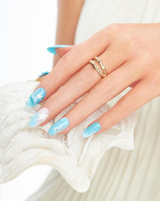 Letní manikúra 2025