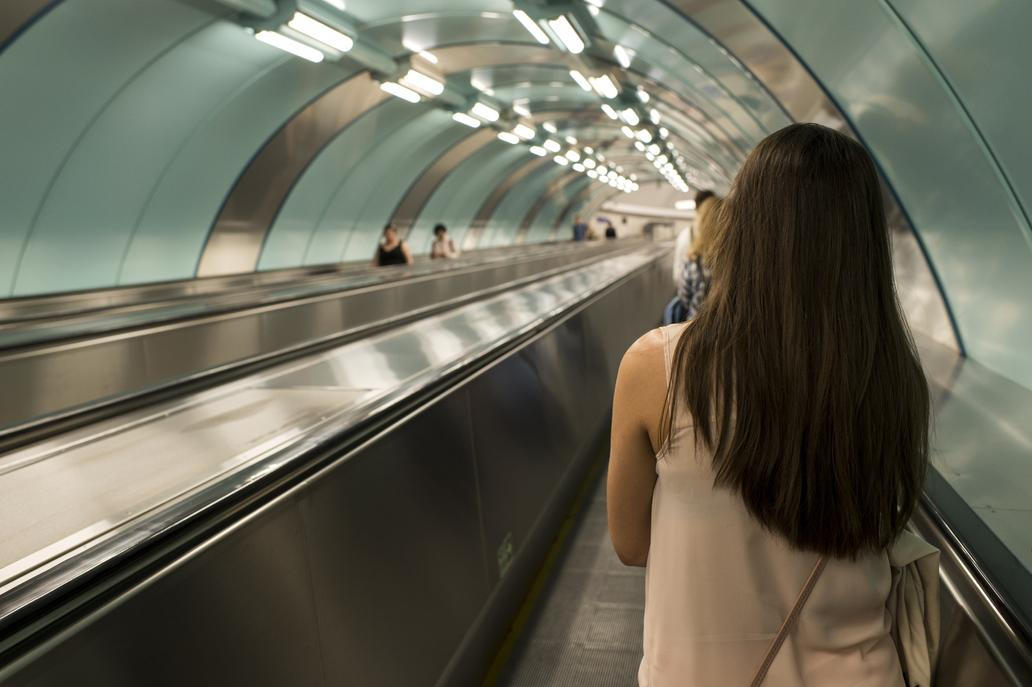 Upskirting v MHD