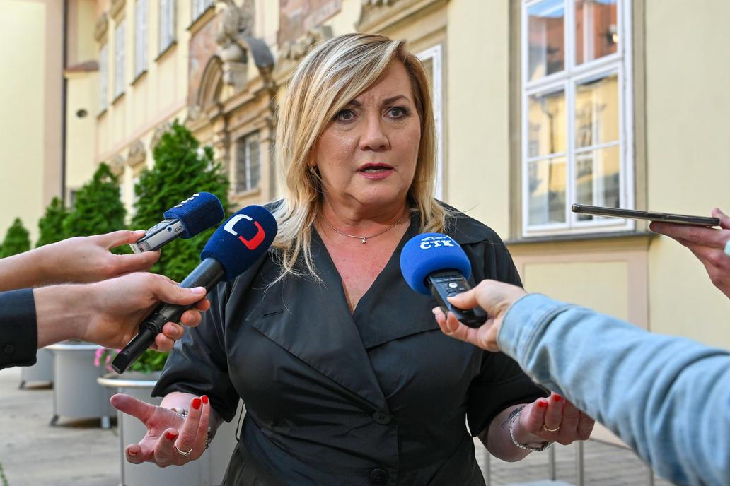 Alena Schillerová