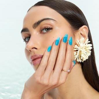 Letní manikúra 2025