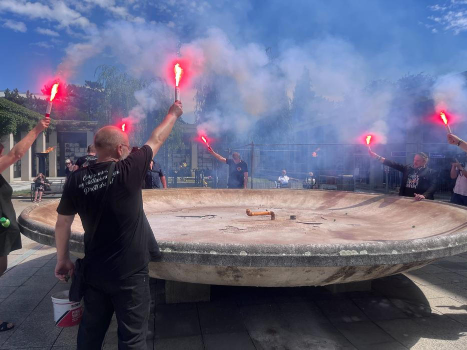 pohřeb Jiřího Krampola