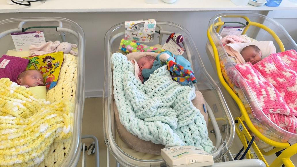 Jednovaječná trojčata se narodila v Dětské fakultní nemocnici v Košicích Jednovaječná trojčata