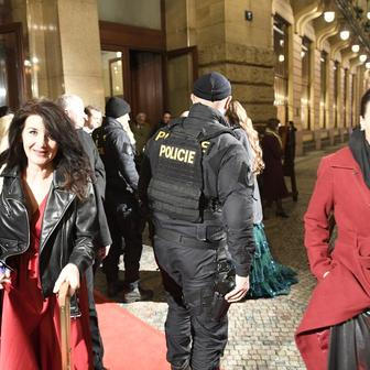 Policejní zásah v Obecním domě