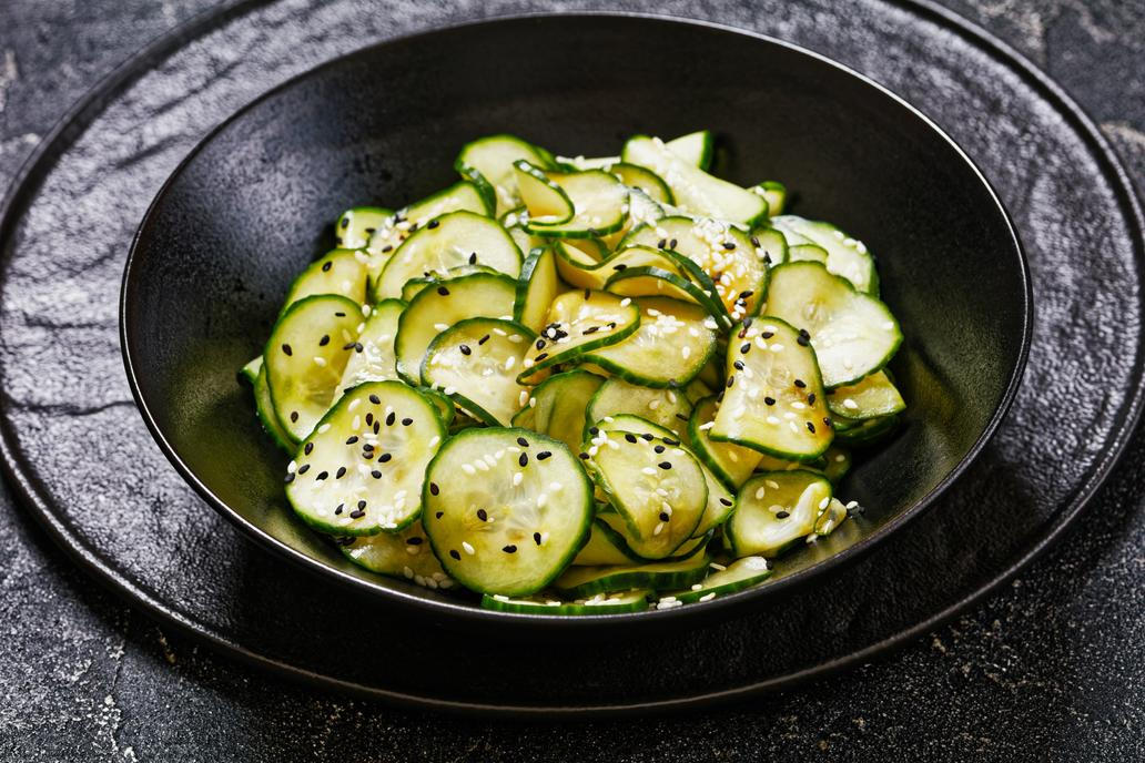 Japonský okurkový salát