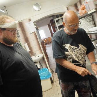 Ano, šéfe - 1. díl Ořechovka