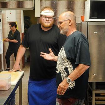 Ano, šéfe - 1. díl Ořechovka