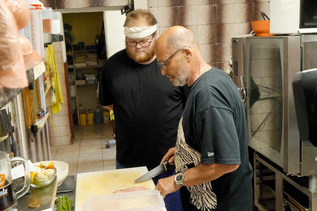 Ano, šéfe - 1. díl Ořechovka