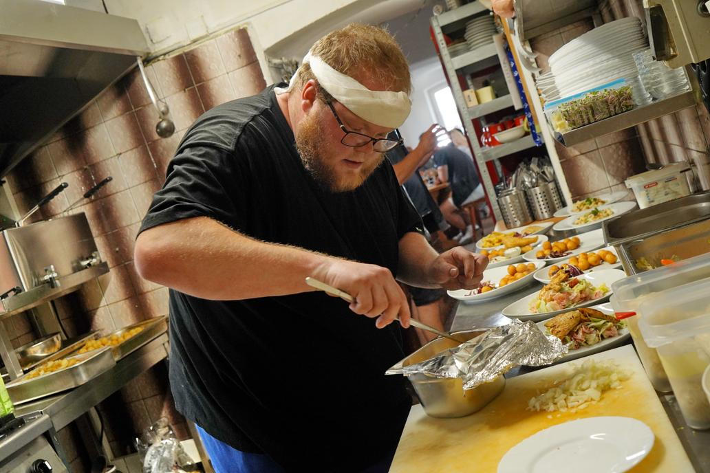 Ano, šéfe - 1. díl Ořechovka