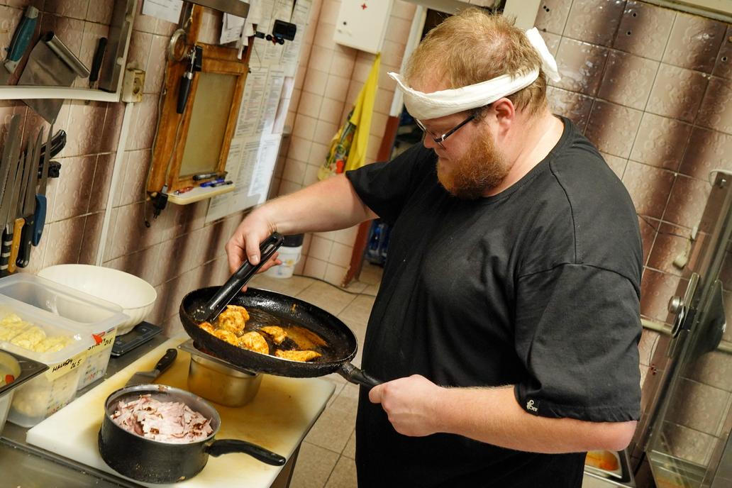 Ano, šéfe - 1. díl Ořechovka