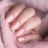 Růžová manikúra