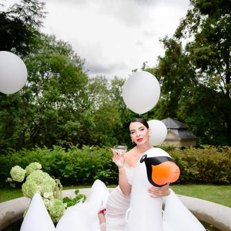 Svatba návrhářky Debbie Brown