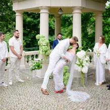 Svatba návrhářky Debbie Brown