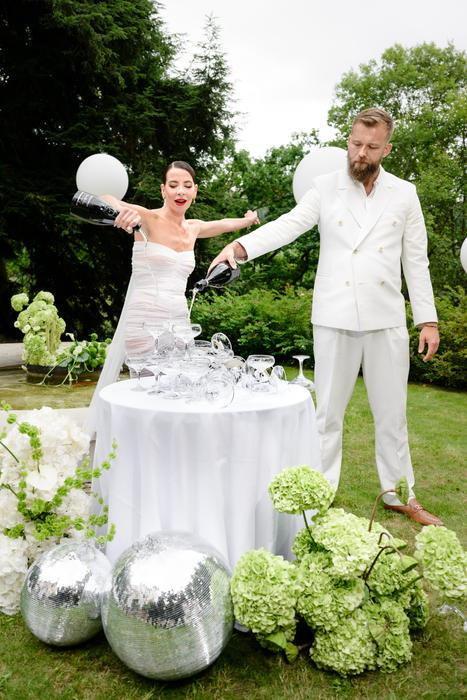 Svatba návrhářky Debbie Brown