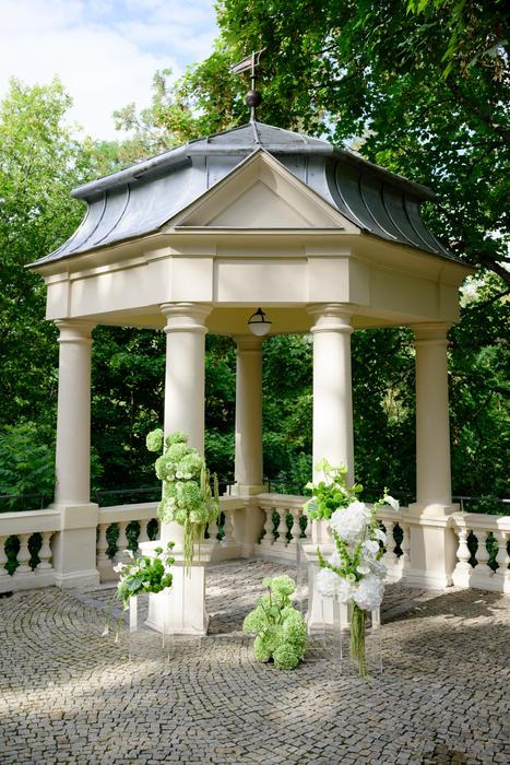 Svatba návrhářky Debbie Brown