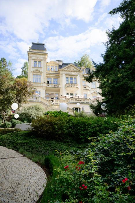 Svatba návrhářky Debbie Brown