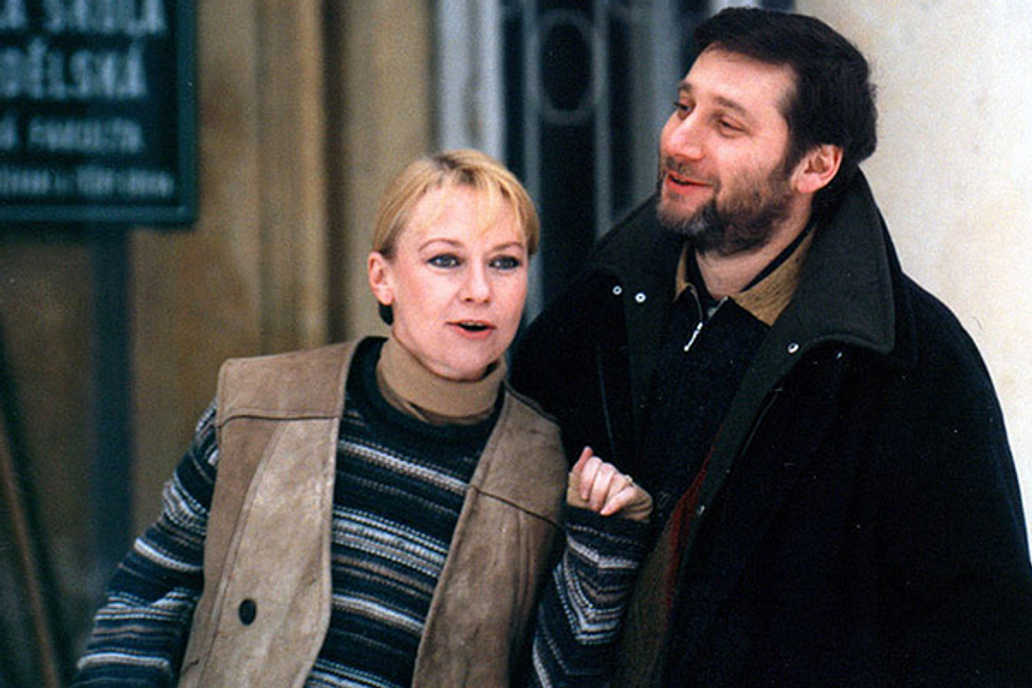 Kateřina Macháčková a Tomáš Töpfer v seriálu Život na zámku.