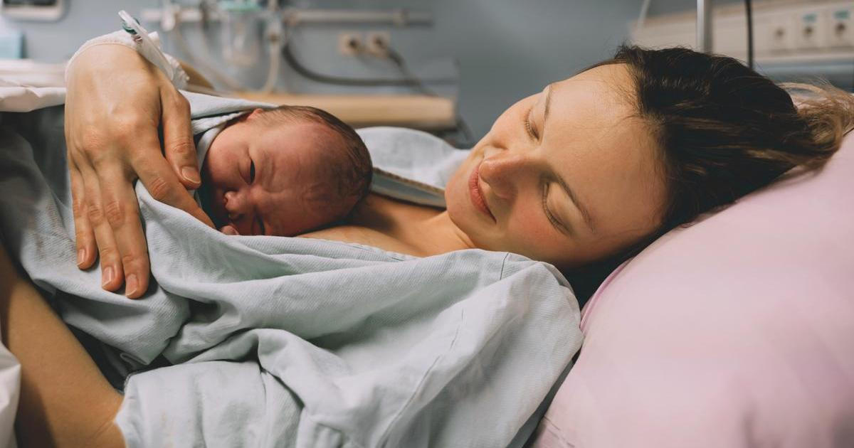 Matka a novorozené dítě