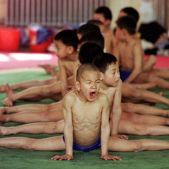 Drsná gymnastická škola Číny