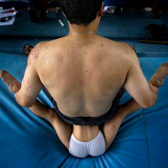 Drsná gymnastická škola Číny