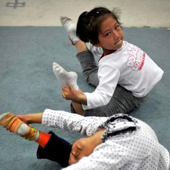 Drsná gymnastická škola Číny