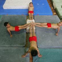 Drsná gymnastická škola Číny